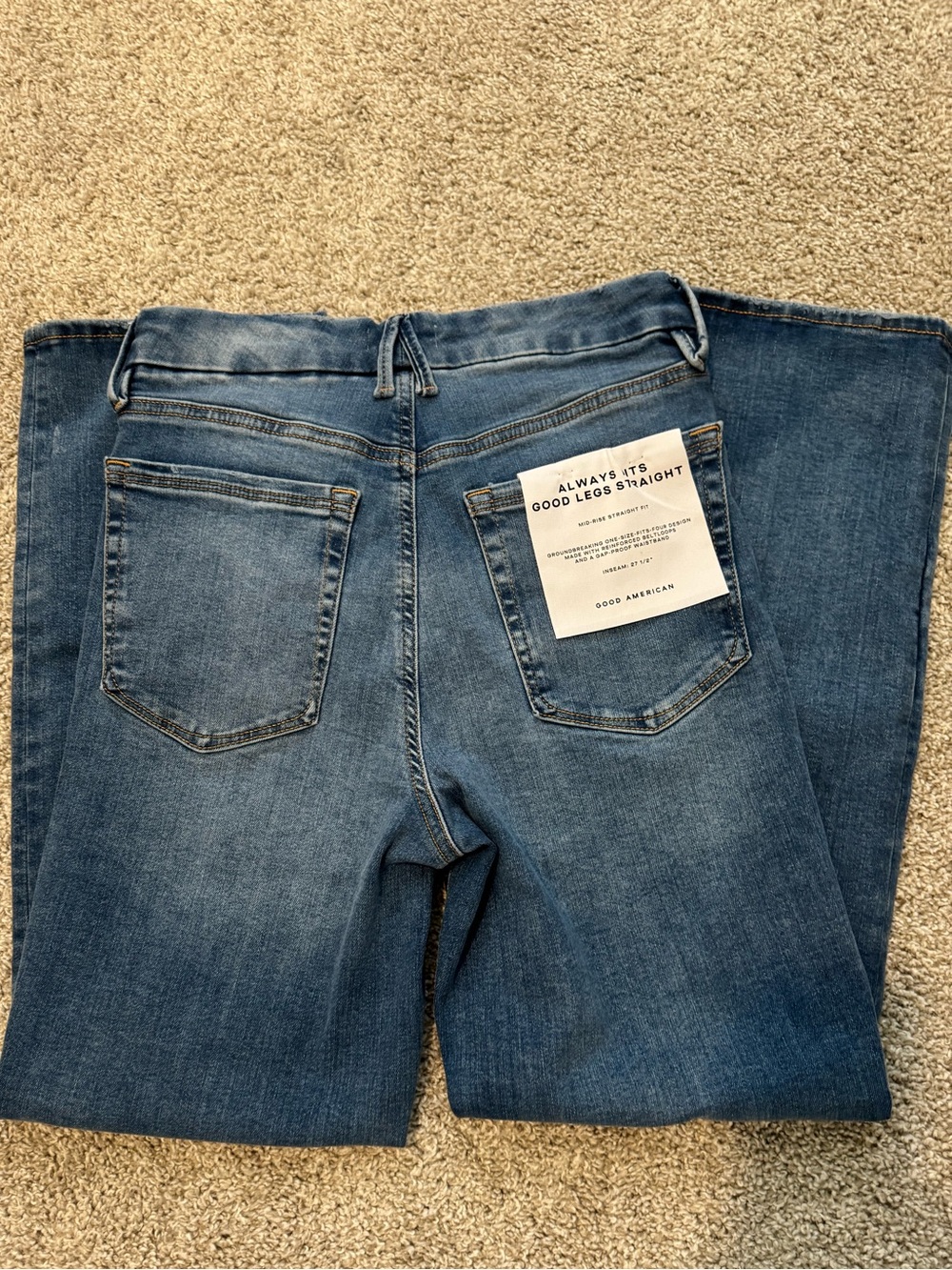 Good American Straight Leg Jeans in Blue Wash - Picture 5 of 5